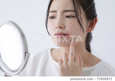 口角炎症圖像（特殊彩妝） 73608971