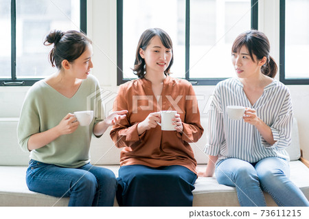 如何與媽媽朋友相處 73611215