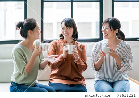 如何與媽媽朋友相處 73611221