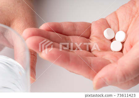 Drugs, OTC, OTC-like drugs, overdose 73611423