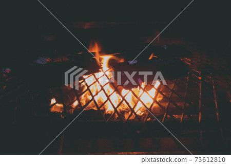 The barbecue is a fire starter 73612810