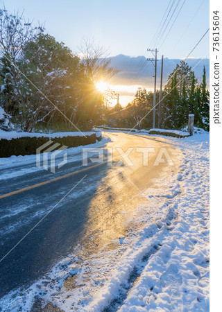 雪山風光，積雪，太陽 73615604