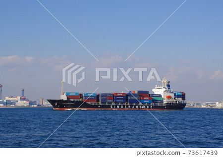 A large container ship departing from Osaka Port A large container ship departing from Osaka Port 73617439
