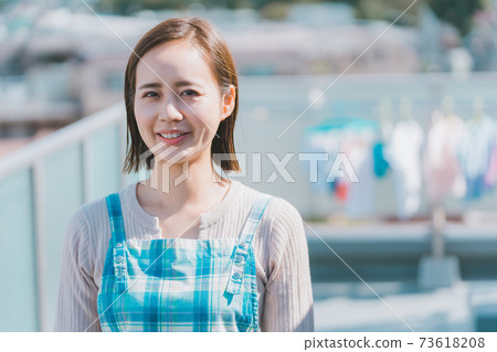 Housewife laundry Housewife laundry 73618208