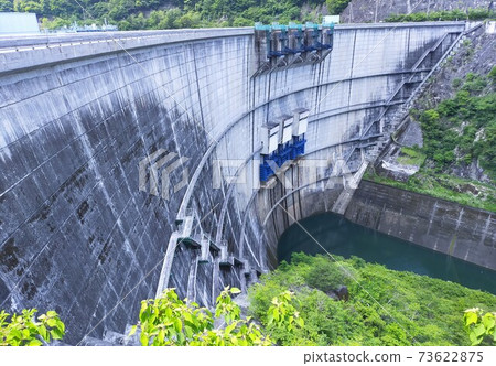 Dam 73622875