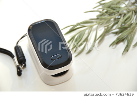 脈搏血氧儀可在家中測量氧氣量 脈搏血氧儀可在家中測量氧氣量 73624639
