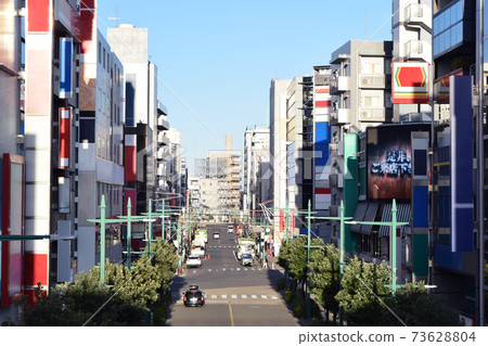 Sa玉縣Warabi站東口的城市景觀 73628804