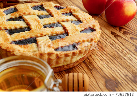 Berry tart pie served on table close up Berry tart pie served on table close up 73637618