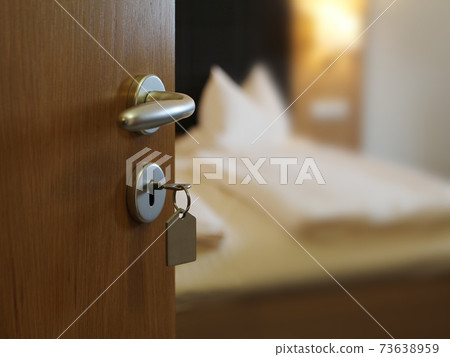 cleaning, bed, tray 73638959