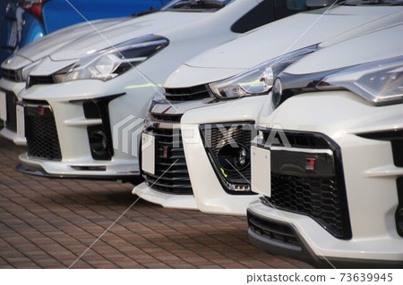 Car image Toyota cars lined up at dealers Car image Toyota cars lined up at dealers 73639945