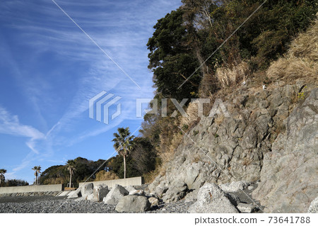 八喜市濱原子海岸的枕形熔岩露頭 73641788