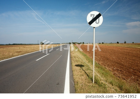 Road Road 73641952
