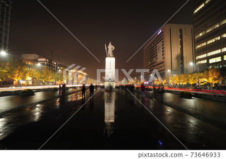 光化門廣場，夜景，李舜臣海軍上將，世宗大王 73646933