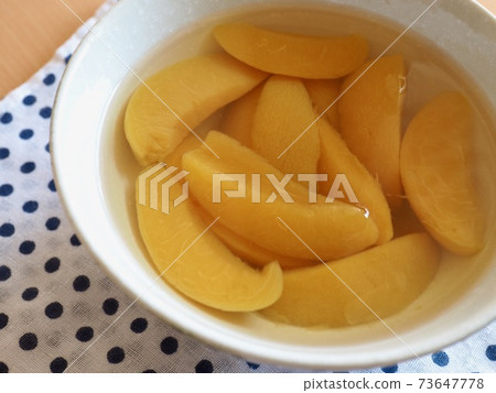 Candied yellow peach, food, fruit, zodiacal 73647778