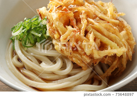 Summer taste Zaru udon with tempura Summer taste Zaru udon with tempura 73648897