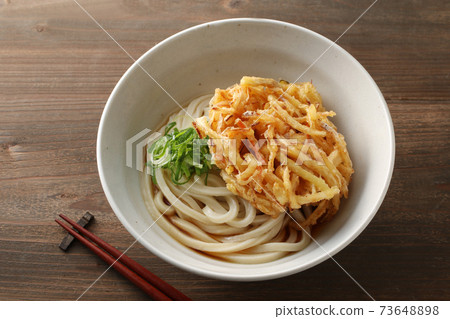 Summer taste Zaru udon with tempura 73648898