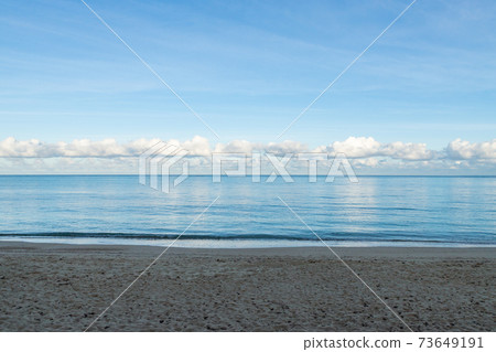 Tomi清晨抵達海灘 Tomi清晨抵達海灘 73649191