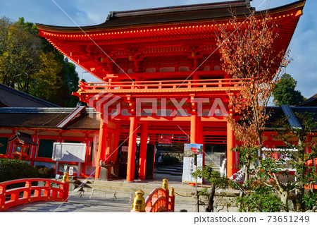 京都上鴨神社的塔門 73651249