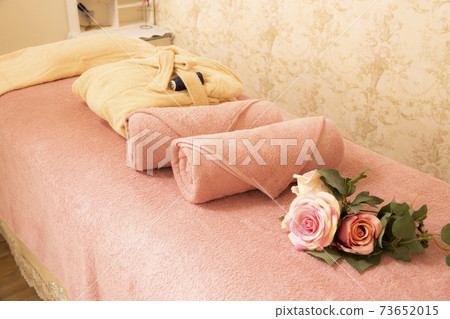  Beauty Salon 73652015
