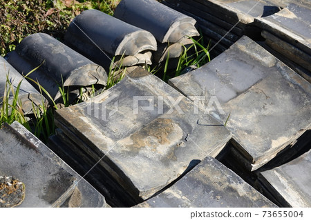 廢棄的瓷磚 廢棄的瓷磚 73655004