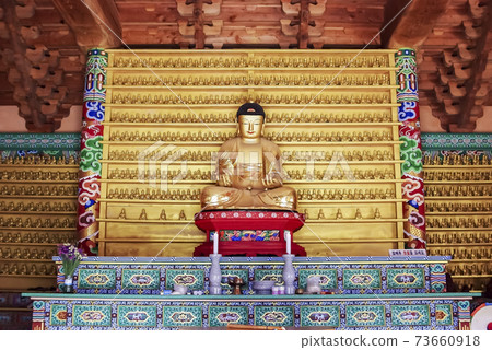 Temple 73660918