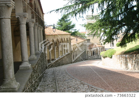 烏丁 烏丁 73663322