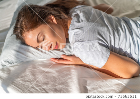 bed for stomach sleeper