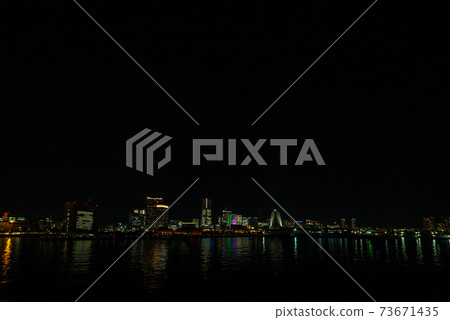 Night view of Minato Mirai from Osanbashi, Yokohama, taken with a wide-angle lens 73671435