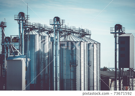 Metal grain elevator in agricultural zone 73671592