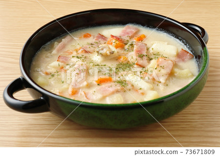 蛤蜊濃湯 蛤蜊濃湯 73671809