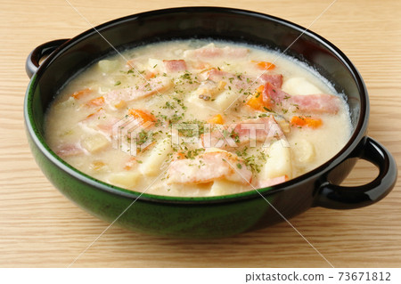 蛤蜊濃湯 蛤蜊濃湯 73671812