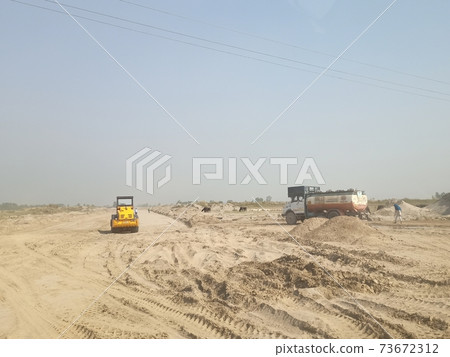 在印度的施工現場 73672312