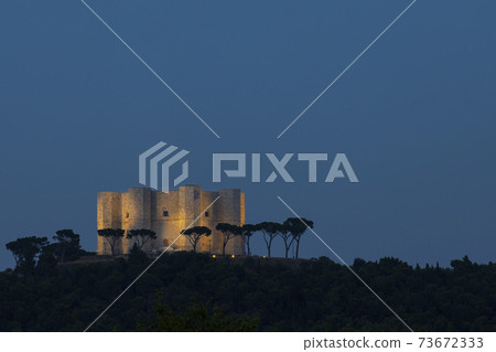 Castel del Monte in Apulia region, Italy Castel del Monte in Apulia region, Italy 73672333