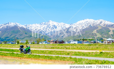 白馬村旅遊(春季):俯瞰北阿爾卑斯山,積雪 白馬村旅遊(春季):俯瞰北阿爾卑斯山,積雪 73678912