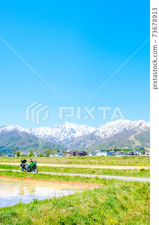 白馬村旅遊(春季):俯瞰北阿爾卑斯山,積雪 白馬村旅遊(春季):俯瞰北阿爾卑斯山,積雪 73678913