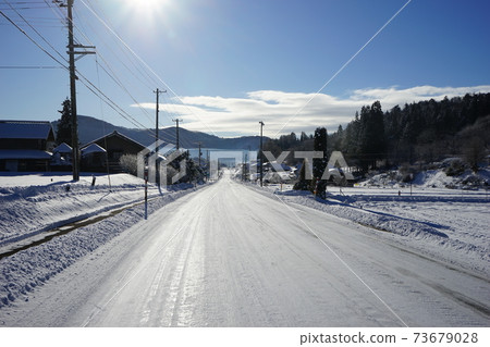 Tono's cold morning 73679028