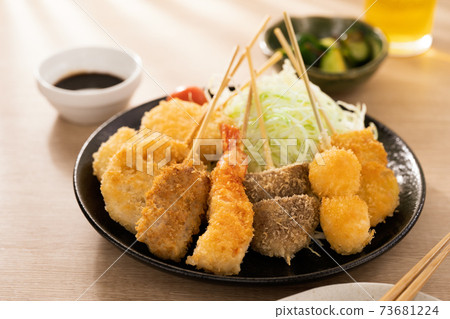 炒豬肉和那迦的串 73681224