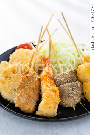 炒豬肉和那迦的串 炒豬肉和那迦的串 73681276