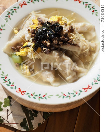 Asian Traditional Food Dumpling Soup Asian Traditional Food Dumpling Soup 73684515