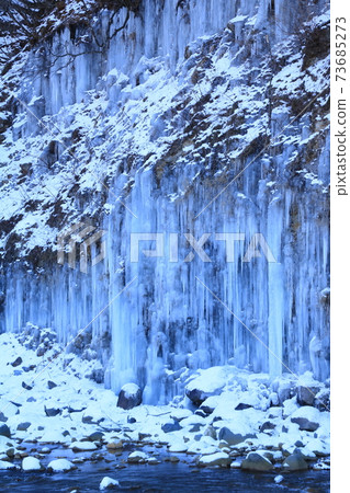 用三嶽山的清水製成的白川冰柱 73685273