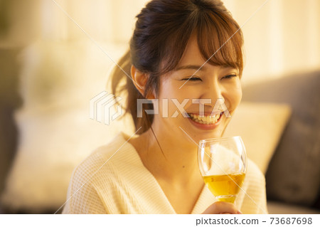 Online drinking party video call Online drinking party video call 73687698