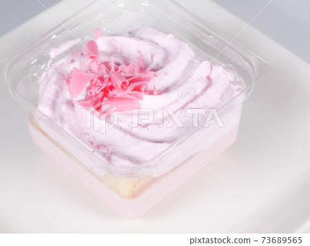 草莓奶油蛋糕 73689565