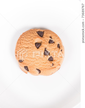 chocolate chip cookie 73689767