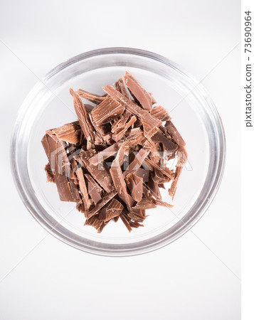 Chopped chocolate 73690964