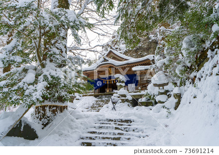 Snow Hikosan Toyomaebo Observatory Trailhead (Takasumi Shrine approach) 73691214