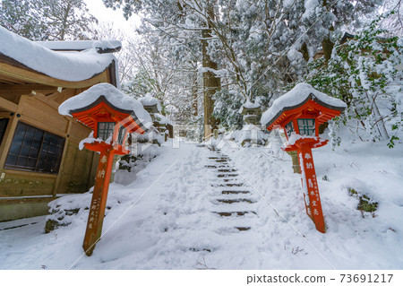 雪秀彥山豐橋前天文台入口（高住神社法） 73691217