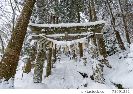 Snow Hikosan Toyomaebo Observatory Trailhead (Takasumi Shrine approach) Snow Hikosan Toyomaebo Observatory Trailhead (Takasumi Shrine approach) 73691221