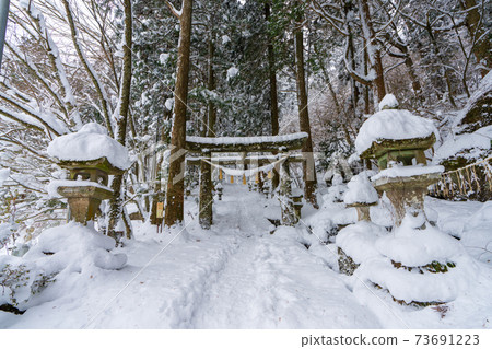 Snow Hikosan Toyomaebo Observatory Trailhead (Takasumi Shrine approach) Snow Hikosan Toyomaebo Observatory Trailhead (Takasumi Shrine approach) 73691223