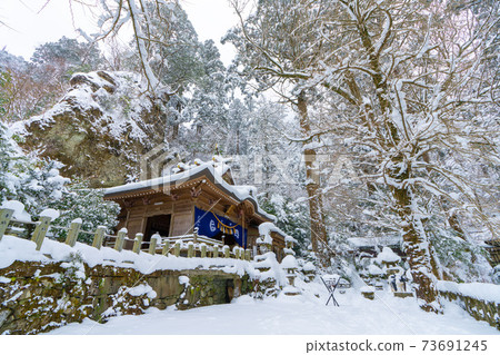 Snow Hikosan Toyomaebo Observatory Trailhead (Takasumi Shrine approach) Snow Hikosan Toyomaebo Observatory Trailhead (Takasumi Shrine approach) 73691245