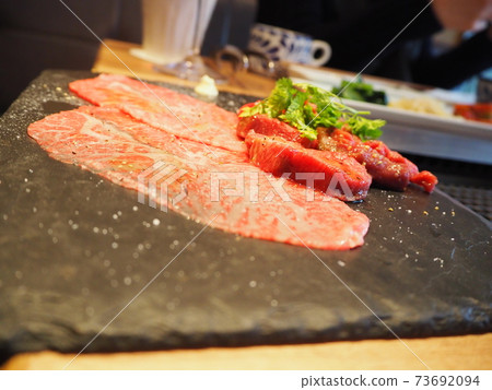 高檔烤肉店 73692094